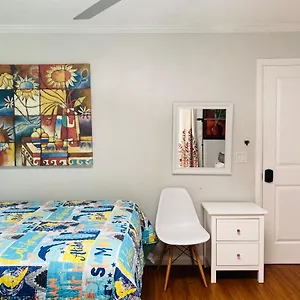  Homestay - Private With 2 Shared Baths And Hosts Onsite United States