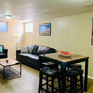  Holiday home Lower Mable Unit, New Kitchen & 2 King Beds
