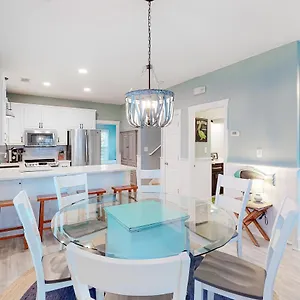  Holiday home Champagne Shore United States