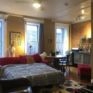 https://brownstone-penthouse.us-newyorkcity.com