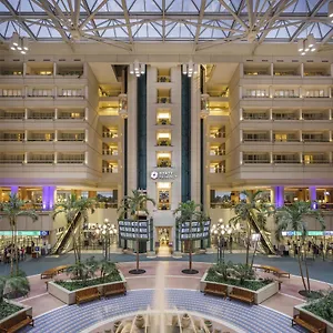 **** Отель Hyatt Regency International Airport США