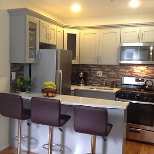 Modern Living Ii , Nueva York Estados Unidos